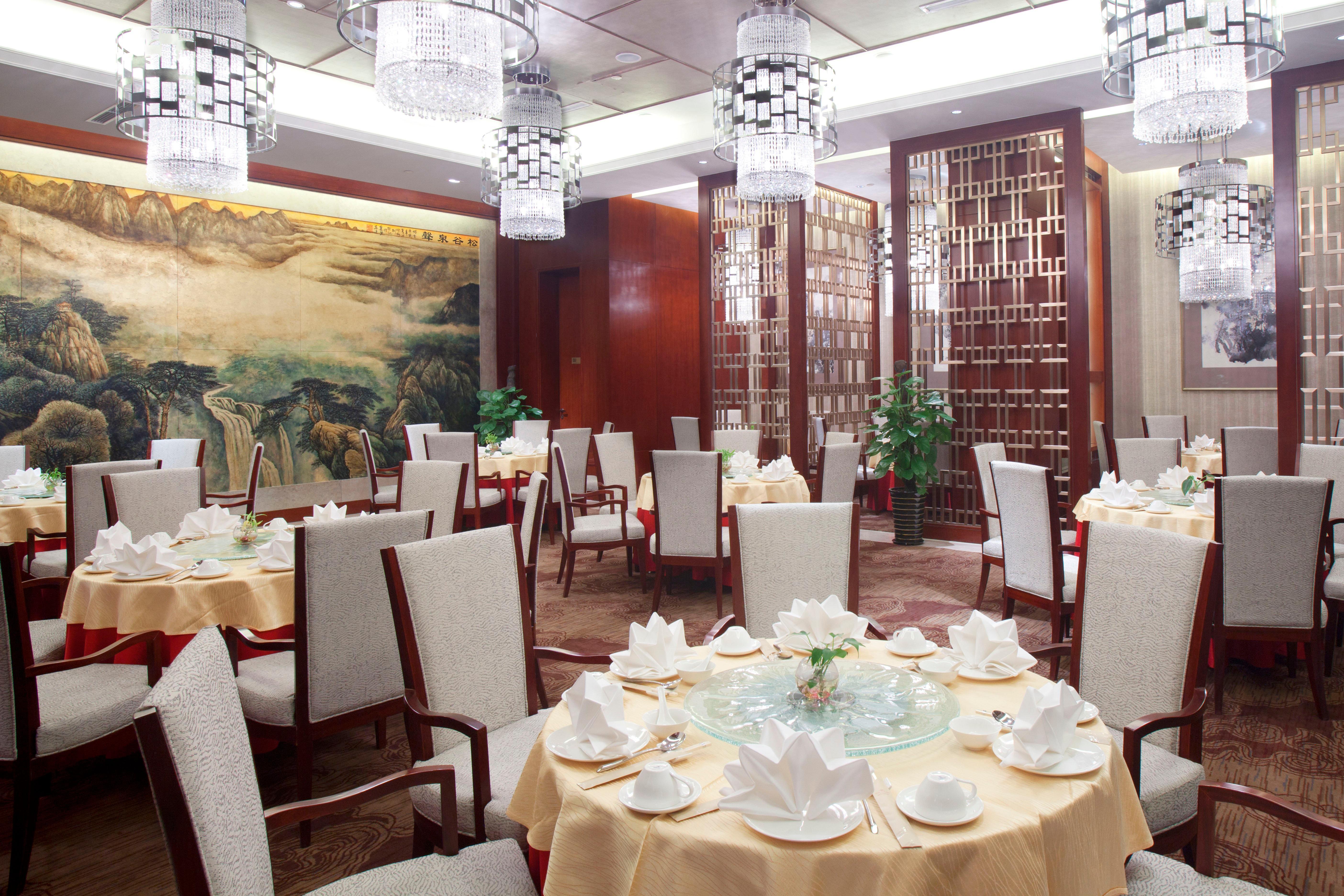 Crowne Plaza Xiangyang By Ihg Hotel Ngoại thất bức ảnh