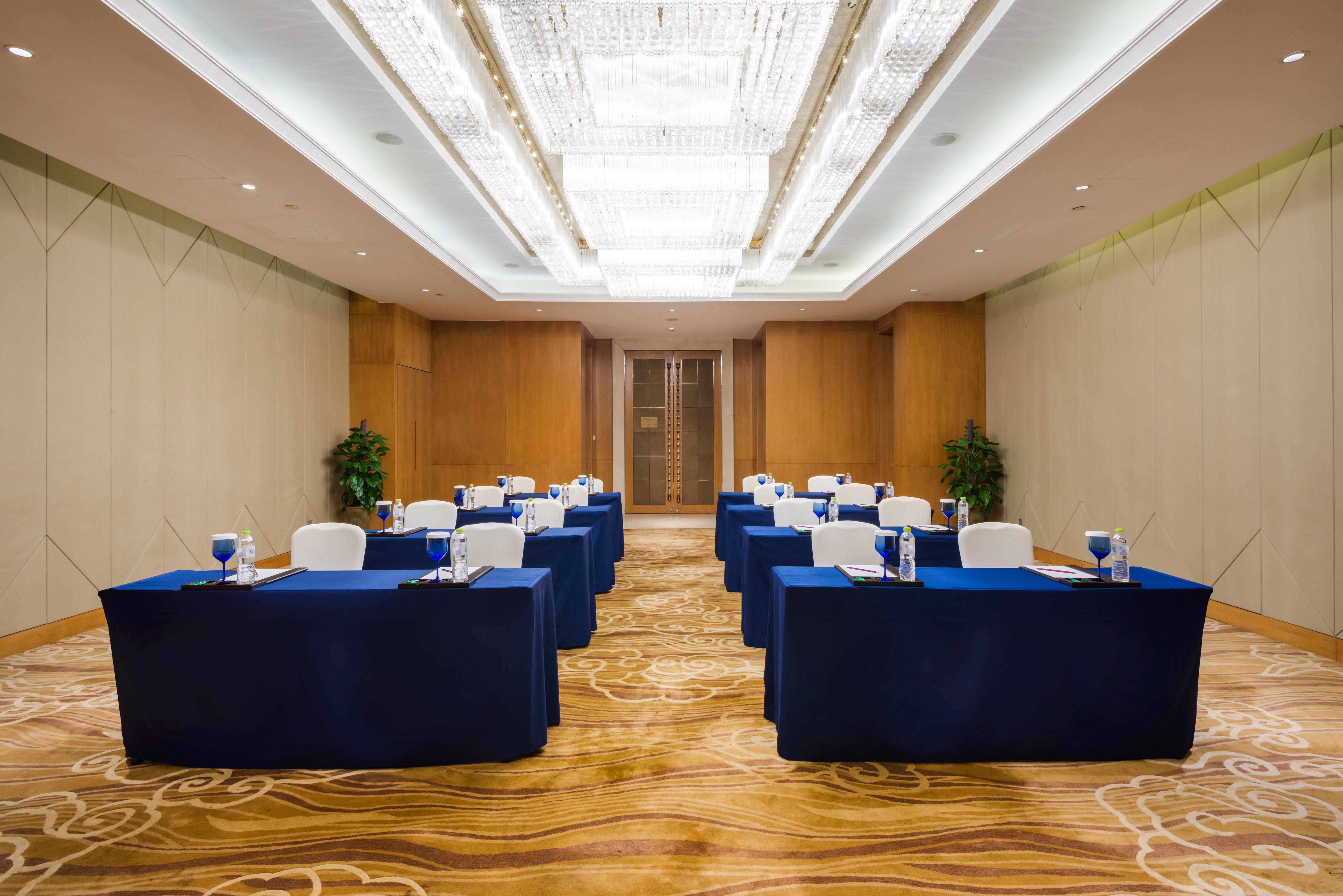 Crowne Plaza Xiangyang By Ihg Hotel Ngoại thất bức ảnh